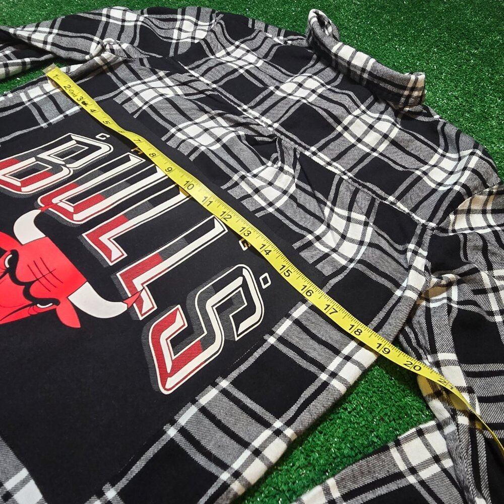 NBA Chicago Bulls flannel shirt - Picture 6 of 7